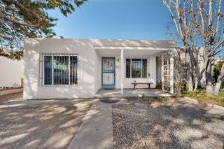 929 Palomas Drive SE, Albuquerque, NM 87108