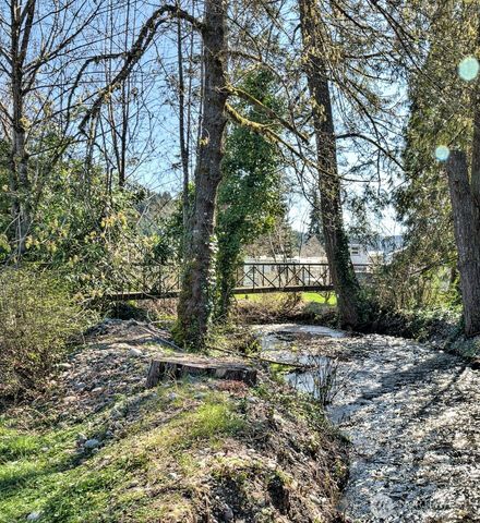 30 NE Brook Place, Tahuya, WA 98588