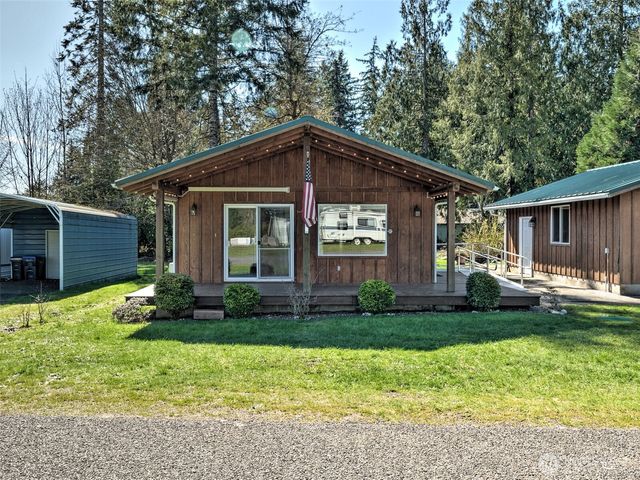 30 NE Brook Place, Tahuya, WA 98588