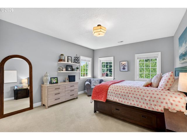16710 S KRAEFT Rd, Oregon City, OR 97045