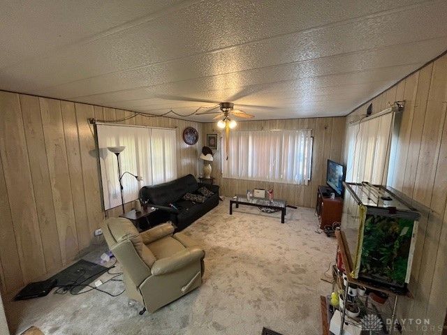 129 Solar Drive, Tipp City, OH 45371