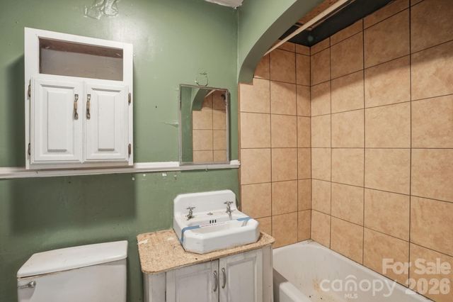 2232 Wilmore Drive, Charlotte, NC 28203