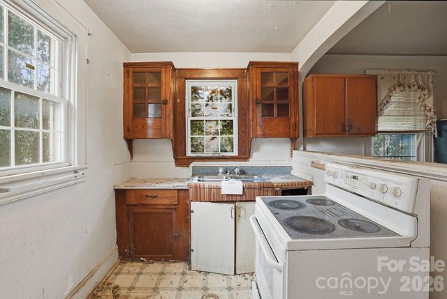 2232 Wilmore Drive, Charlotte, NC 28203