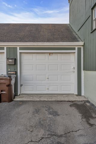 200 Raintree Dr, Hermitage, TN 37076