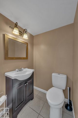 200 Raintree Dr, Hermitage, TN 37076