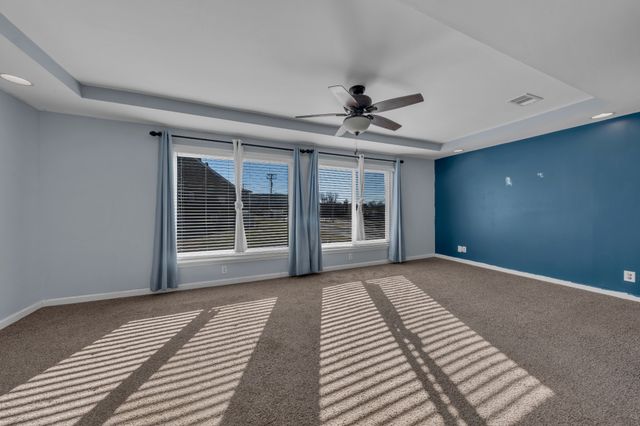 200 Raintree Dr, Hermitage, TN 37076