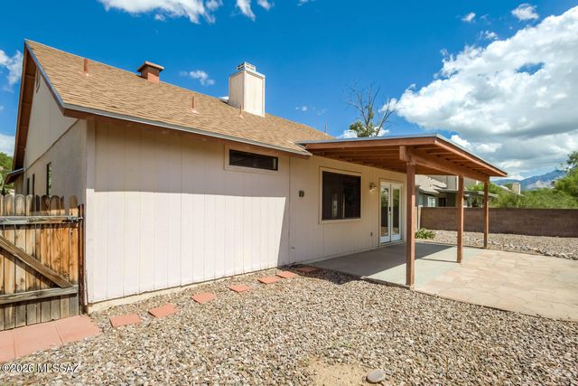 2771 W Camino De La Joya, Tucson, AZ 85756