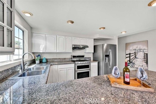 14232 Matisse Avenue, Irvine, CA 92606