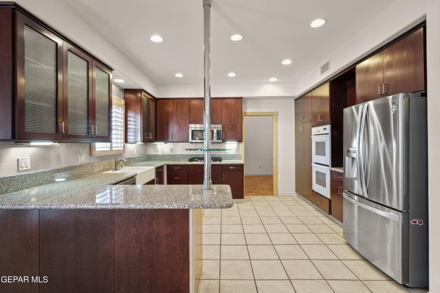 6236 La Posta Drive, El Paso, TX 79912