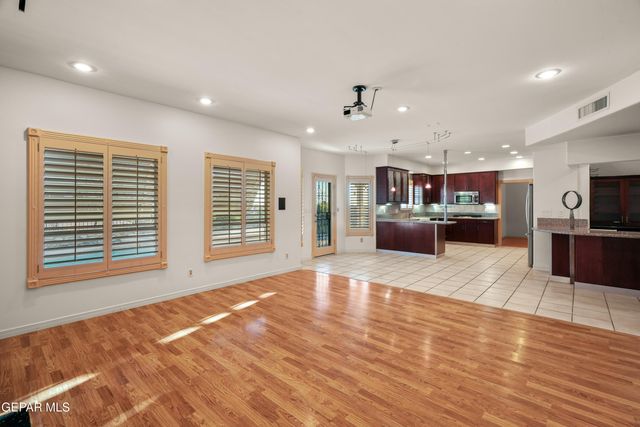 6236 La Posta Drive, El Paso, TX 79912