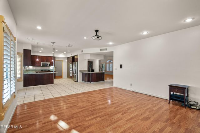 6236 La Posta Drive, El Paso, TX 79912