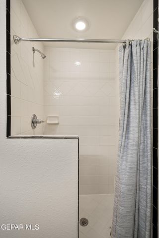 6236 La Posta Drive, El Paso, TX 79912