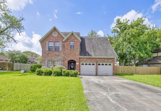306 Crocus Street, Lake Jackson, TX 77566
