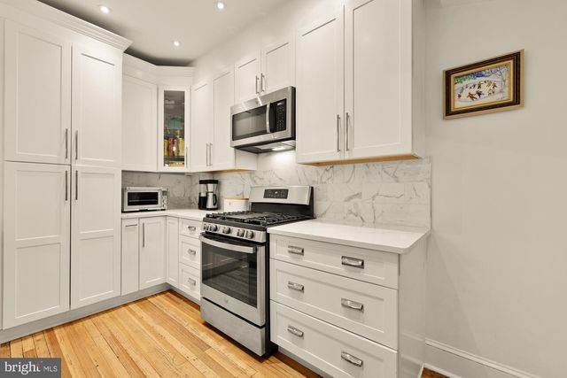 618 FARRAGUT ST NW, Washington, DC 20011