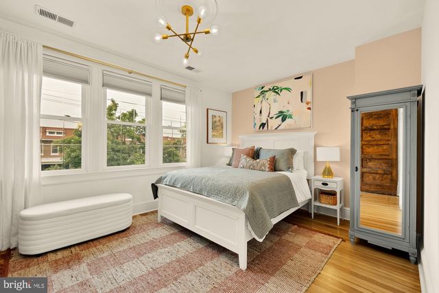 618 FARRAGUT ST NW, Washington, DC 20011