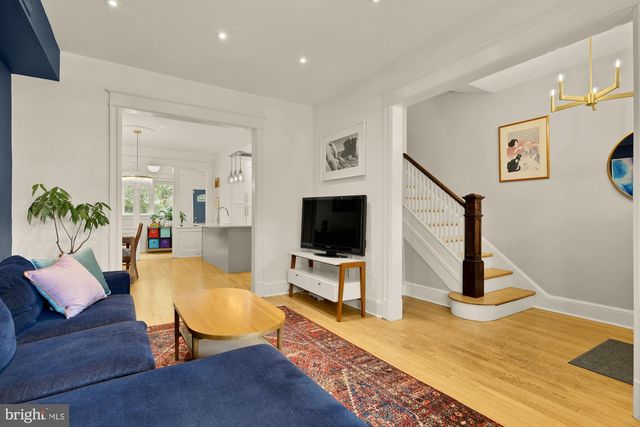 618 FARRAGUT ST NW, Washington, DC 20011