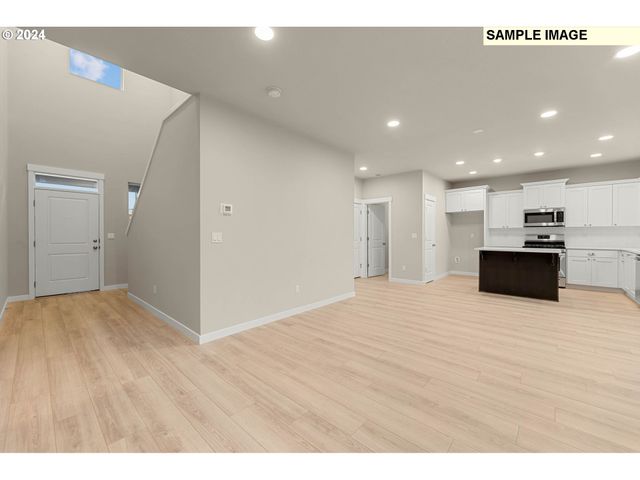 2813 S Ivy St Lot 824, Cornelius, OR 97113