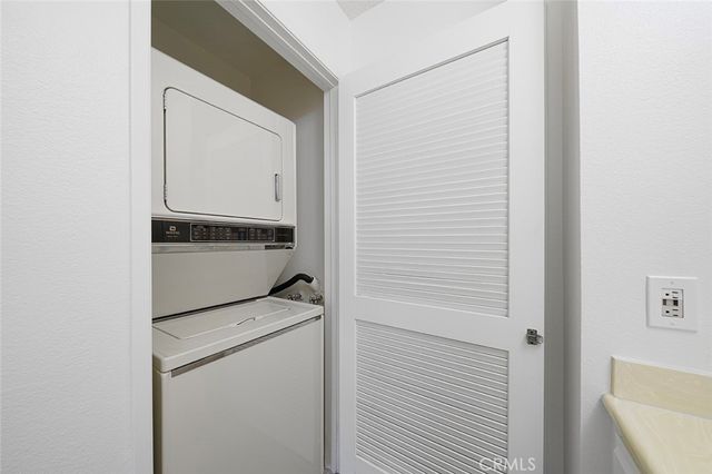 7330 Quill 59, Downey, CA 90242