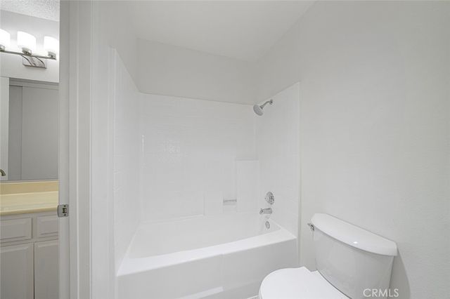 7330 Quill 59, Downey, CA 90242