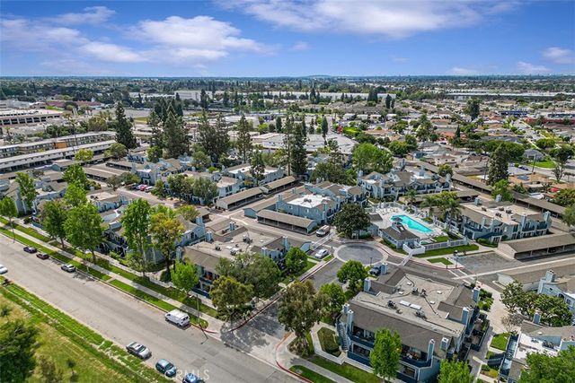 7330 Quill 59, Downey, CA 90242