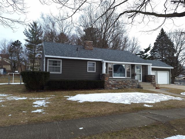 340 W Todd Avenue, Reed City, MI 49677