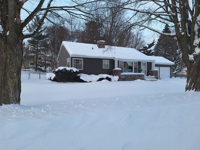 340 W Todd Avenue, Reed City, MI 49677