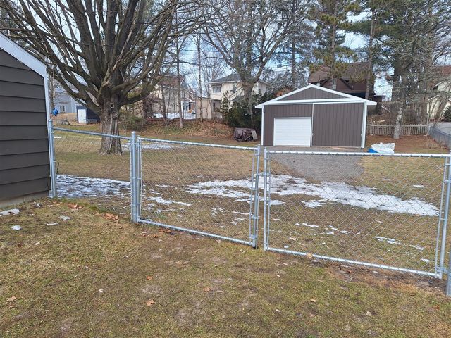 340 W Todd Avenue, Reed City, MI 49677