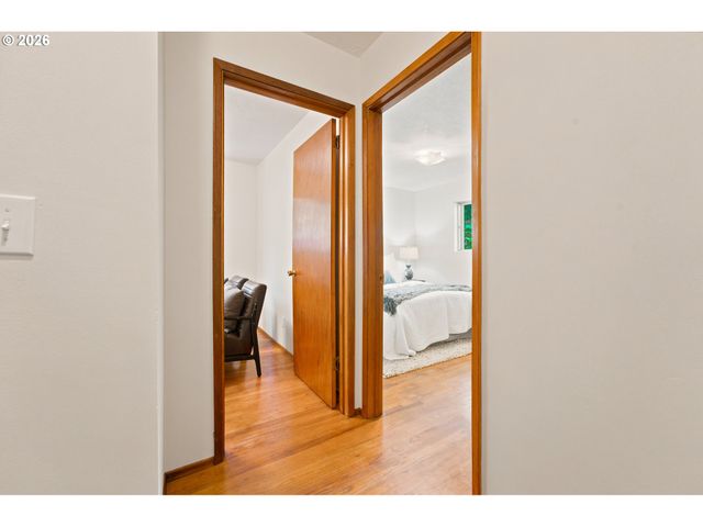 7442 N HURON Ave, Portland, OR 97203
