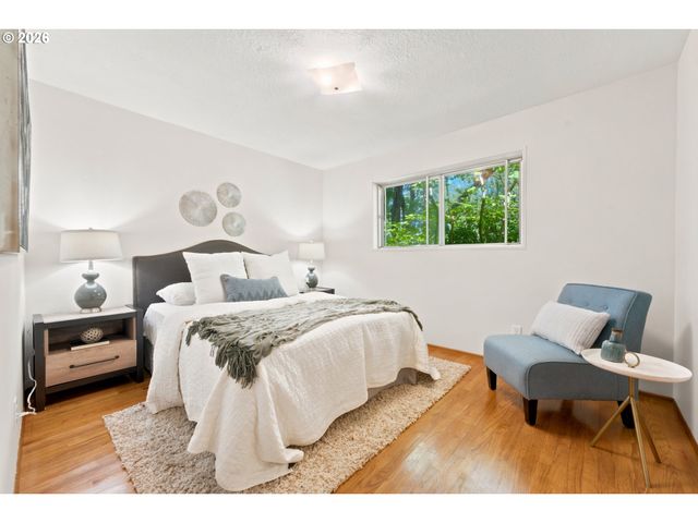 7442 N HURON Ave, Portland, OR 97203