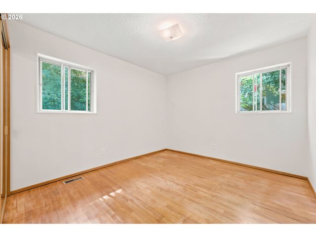 7442 N HURON Ave, Portland, OR 97203
