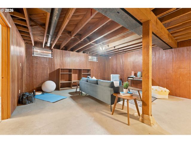 7442 N HURON Ave, Portland, OR 97203