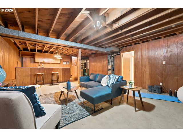 7442 N HURON Ave, Portland, OR 97203