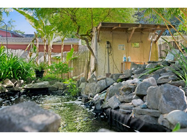7442 N HURON Ave, Portland, OR 97203
