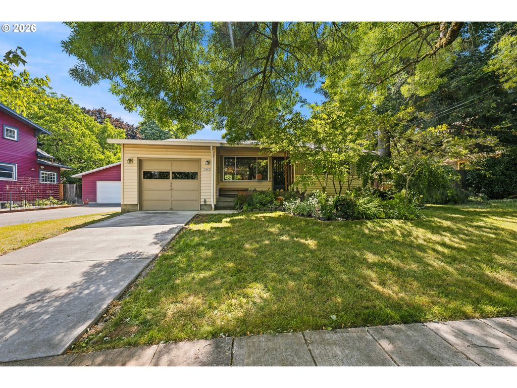 7442 N HURON Ave, Portland, OR 97203