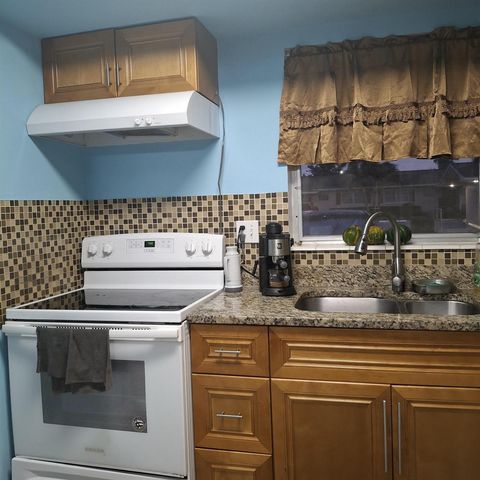 2569 Dudley Drive W D, West Palm Beach, FL 33415