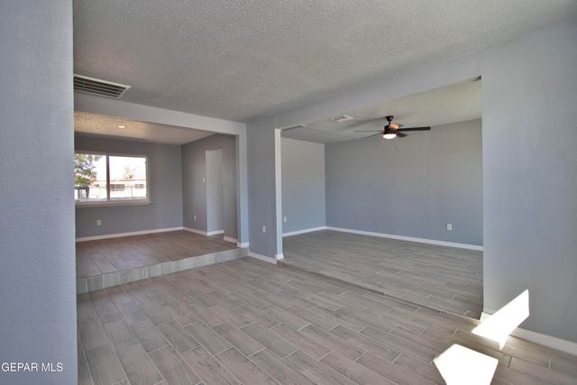 7920 Porche Street, El Paso, TX 79915