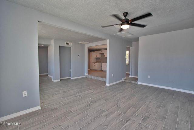 7920 Porche Street, El Paso, TX 79915