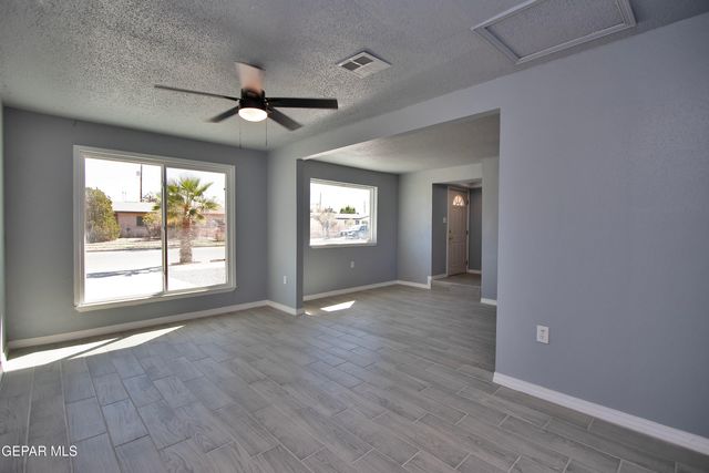 7920 Porche Street, El Paso, TX 79915