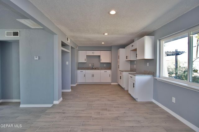 7920 Porche Street, El Paso, TX 79915