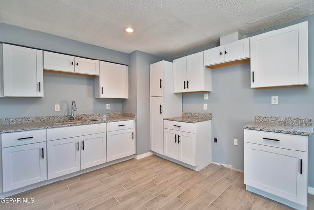 7920 Porche Street, El Paso, TX 79915