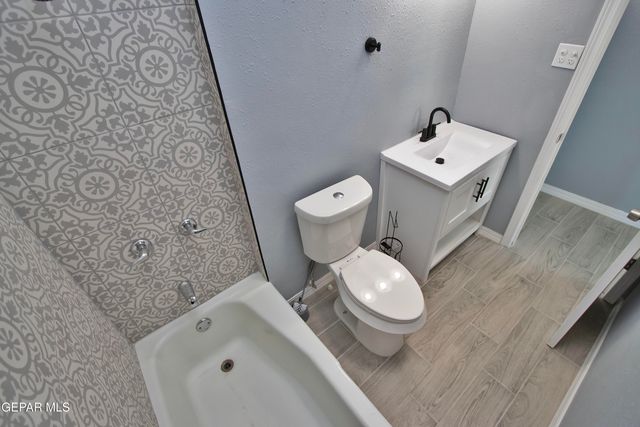 7920 Porche Street, El Paso, TX 79915