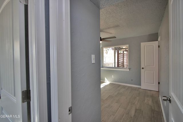 7920 Porche Street, El Paso, TX 79915