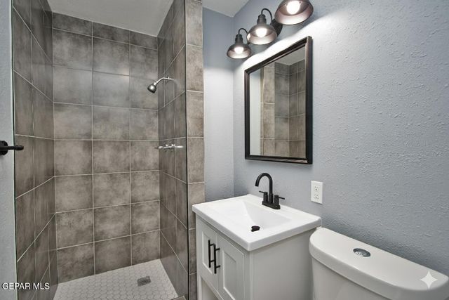 7920 Porche Street, El Paso, TX 79915