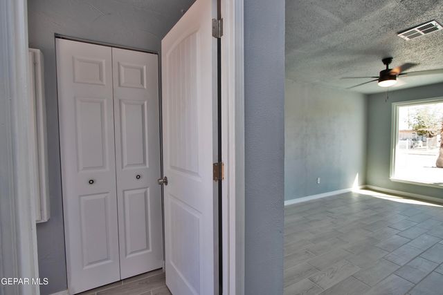 7920 Porche Street, El Paso, TX 79915