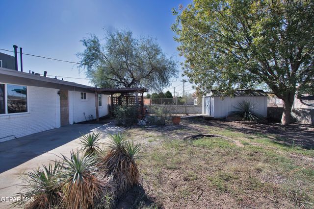 7920 Porche Street, El Paso, TX 79915