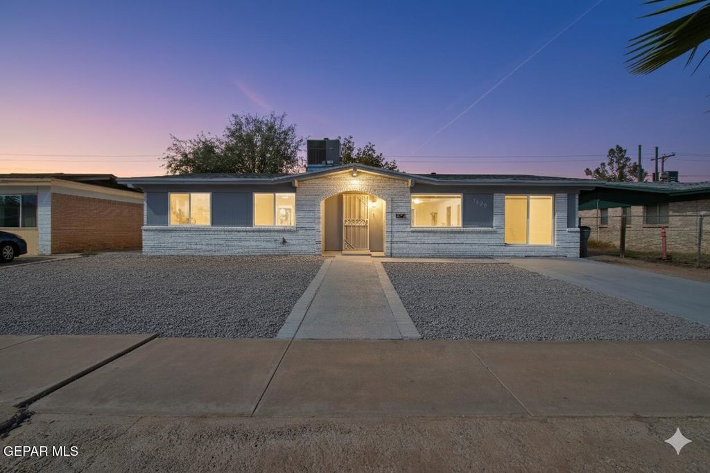 7920 Porche Street, El Paso, TX 79915