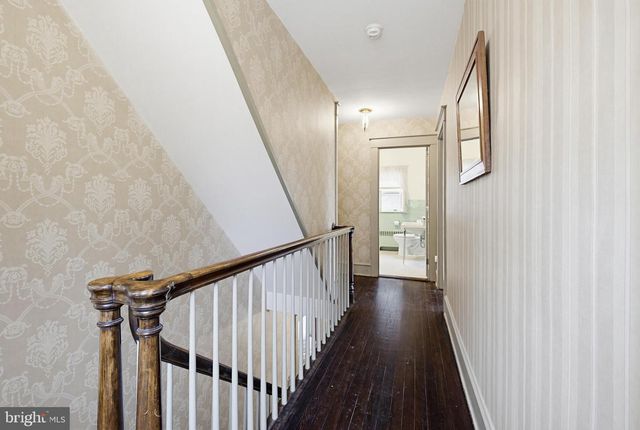 8 MAYFIELD DR, Leola, PA 17540
