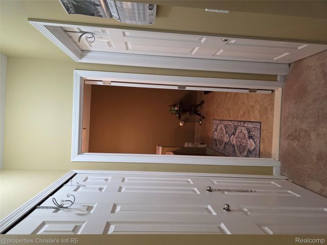 41321 Chestnut Drive, Clinton Charter Township, MI 48038