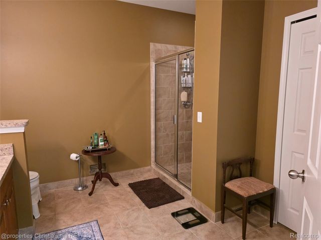 41321 Chestnut Drive, Clinton Charter Township, MI 48038