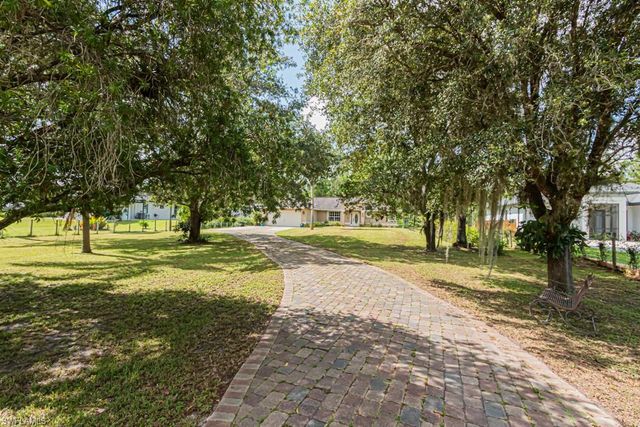 4340 4th AVE SE, Naples, FL 34117